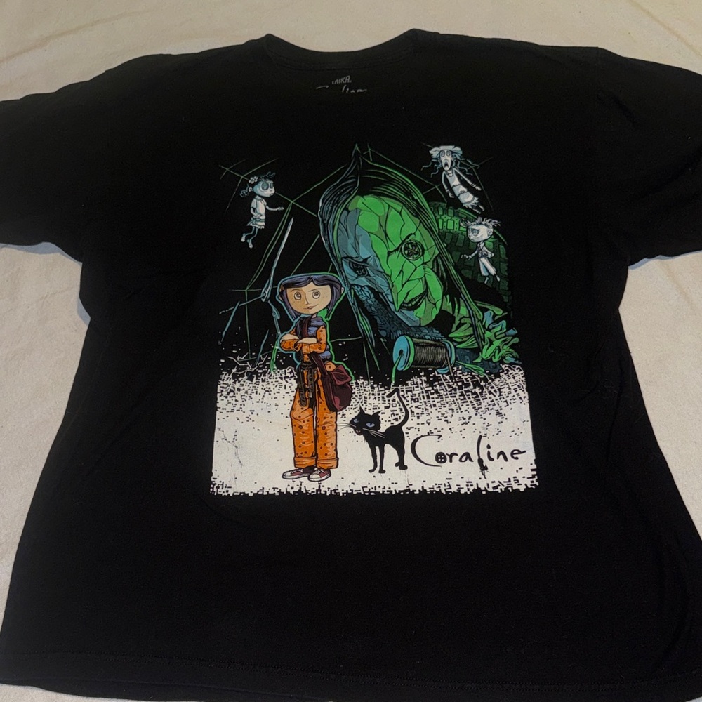 Coraline Graphic Black Tee - Short Sleeve